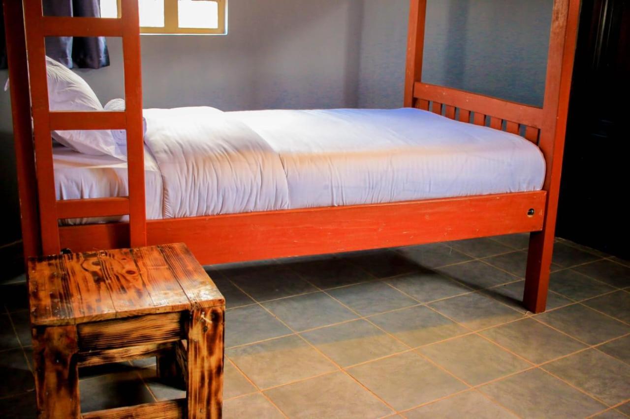 Amanya 3-Bedroom Hut Амбосели Екстериор снимка