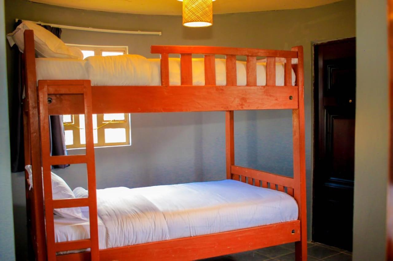 Amanya 3-Bedroom Hut Амбосели Екстериор снимка