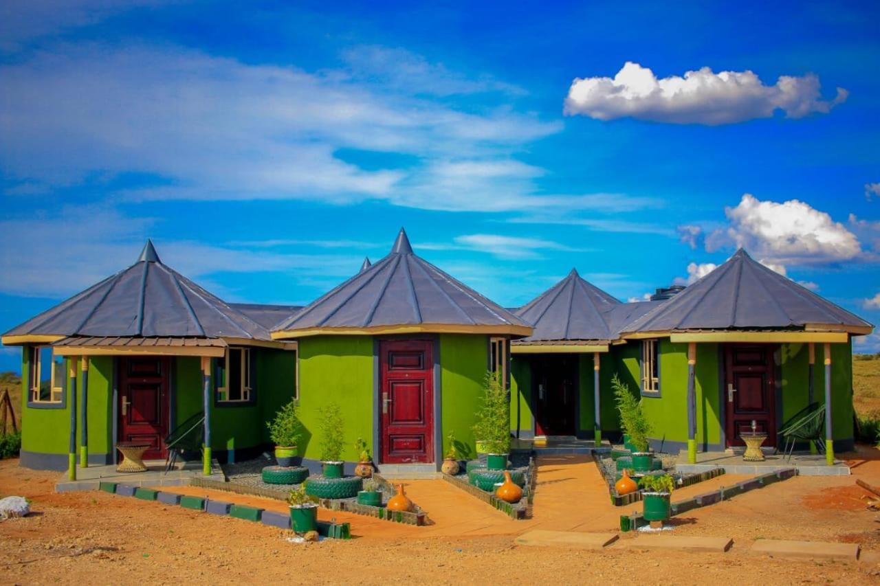 Amanya 3-Bedroom Hut Амбосели Екстериор снимка