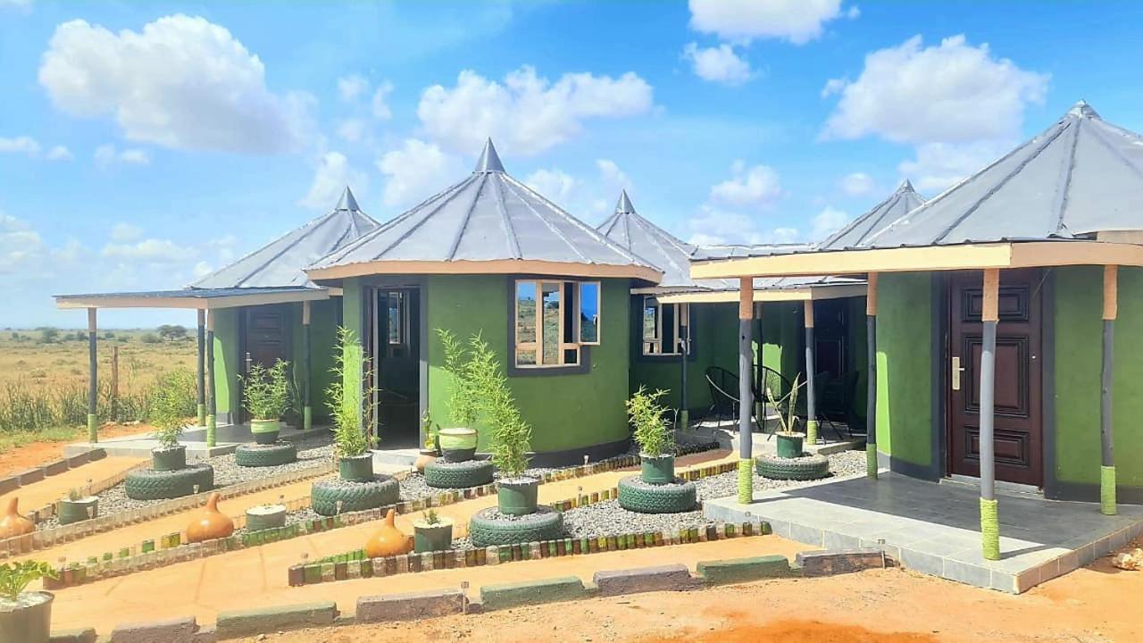 Amanya 3-Bedroom Hut Амбосели Екстериор снимка