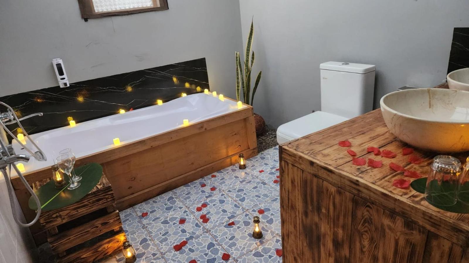 Amanya 3-Bedroom Hut Амбосели Екстериор снимка